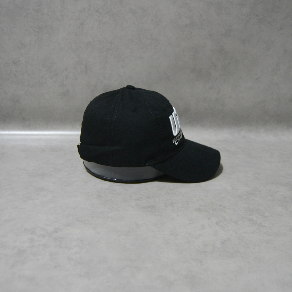 Casquette UFC simple – Style et Puissance