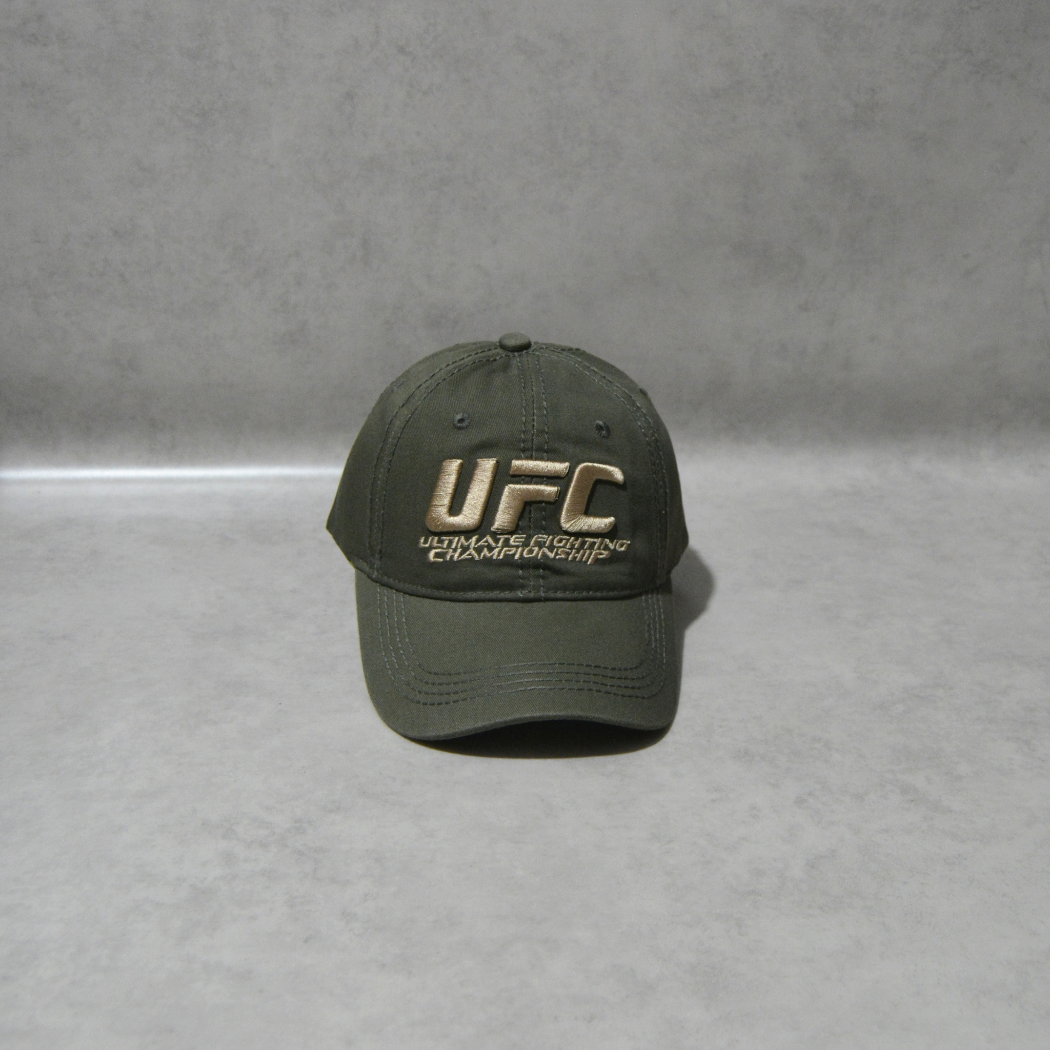 Casquette UFC simple – Style et Puissance