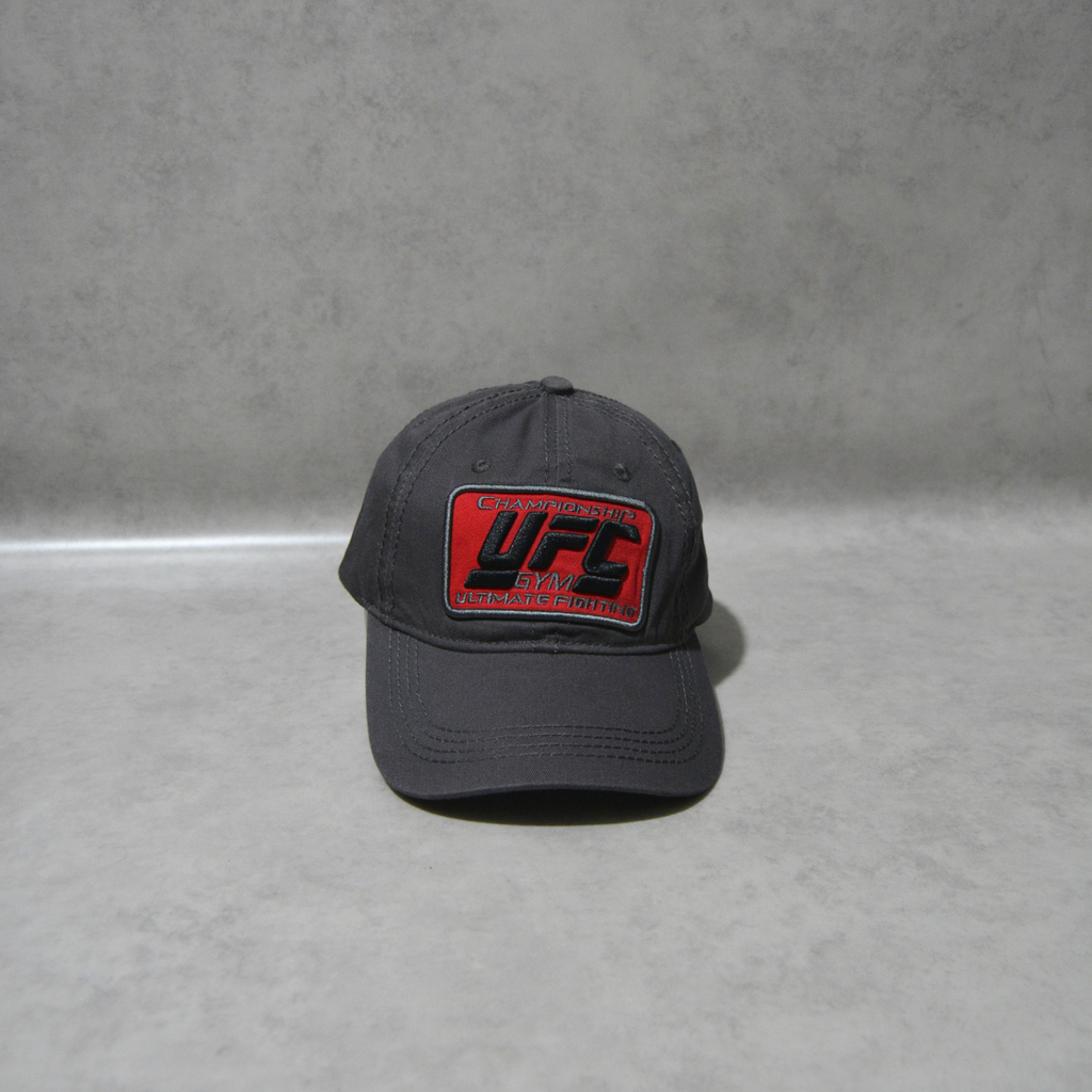 Casquette UFC Officielle – Style et Puissance avec plaque