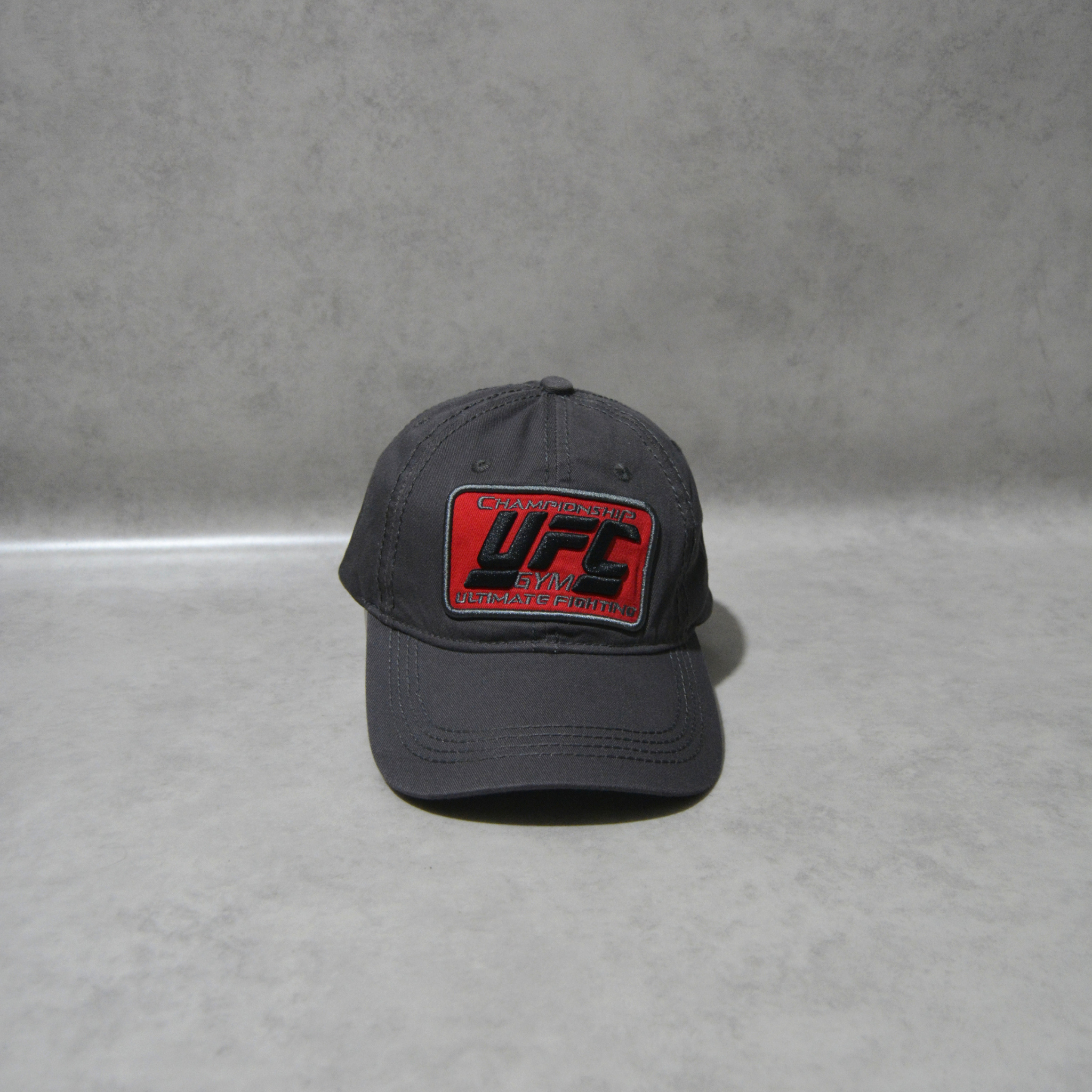 Casquette UFC Officielle – Style et Puissance avec plaque