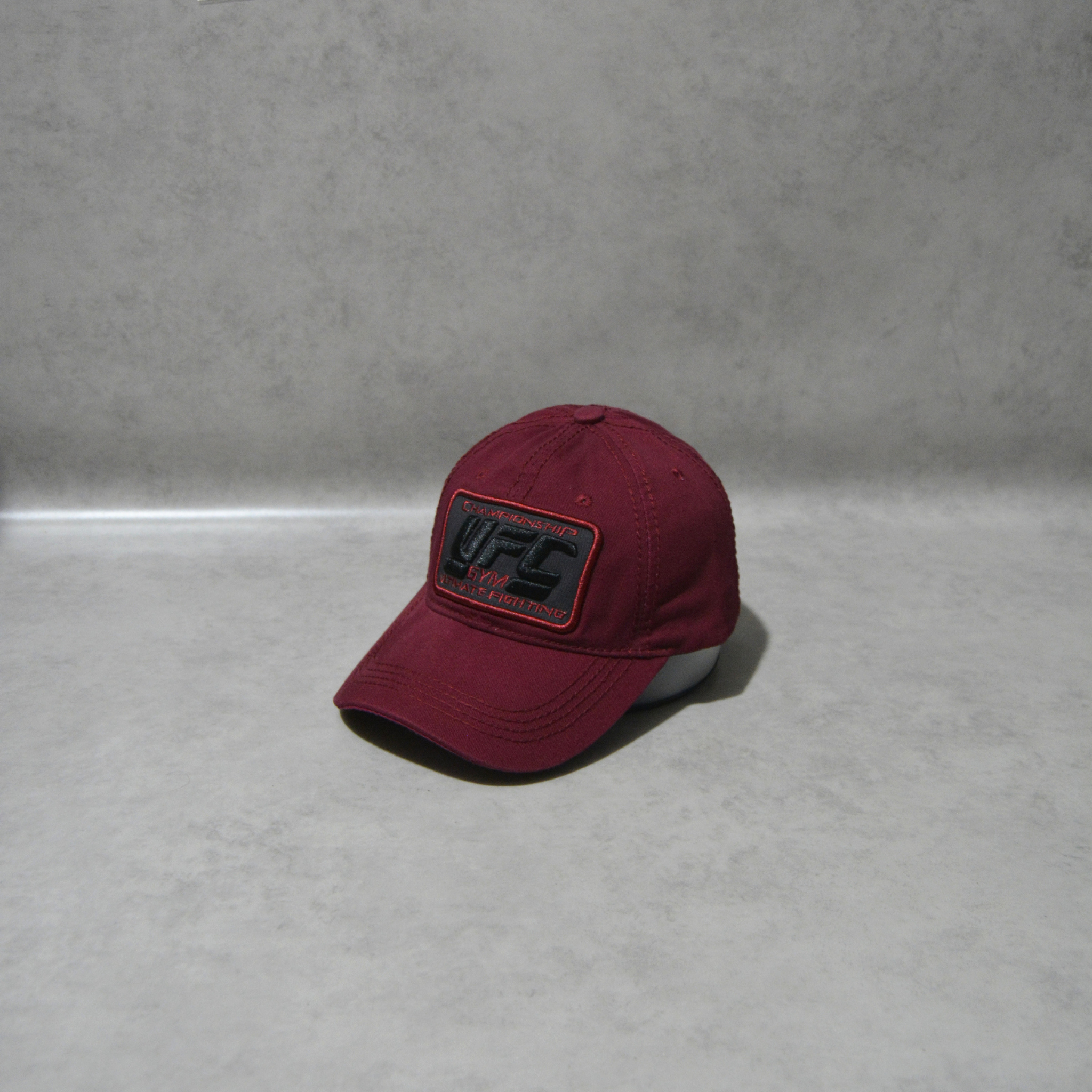 Casquette UFC Officielle – Style et Puissance avec plaque