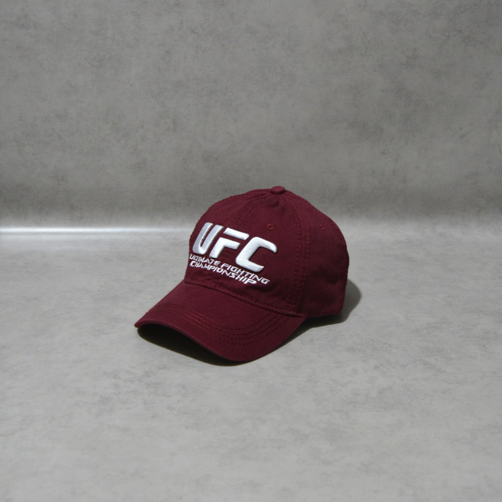 Casquette UFC simple – Style et Puissance