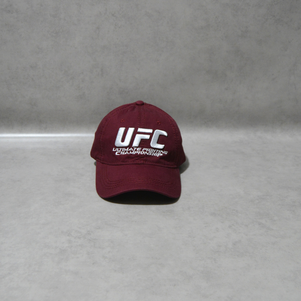 Casquette UFC simple – Style et Puissance