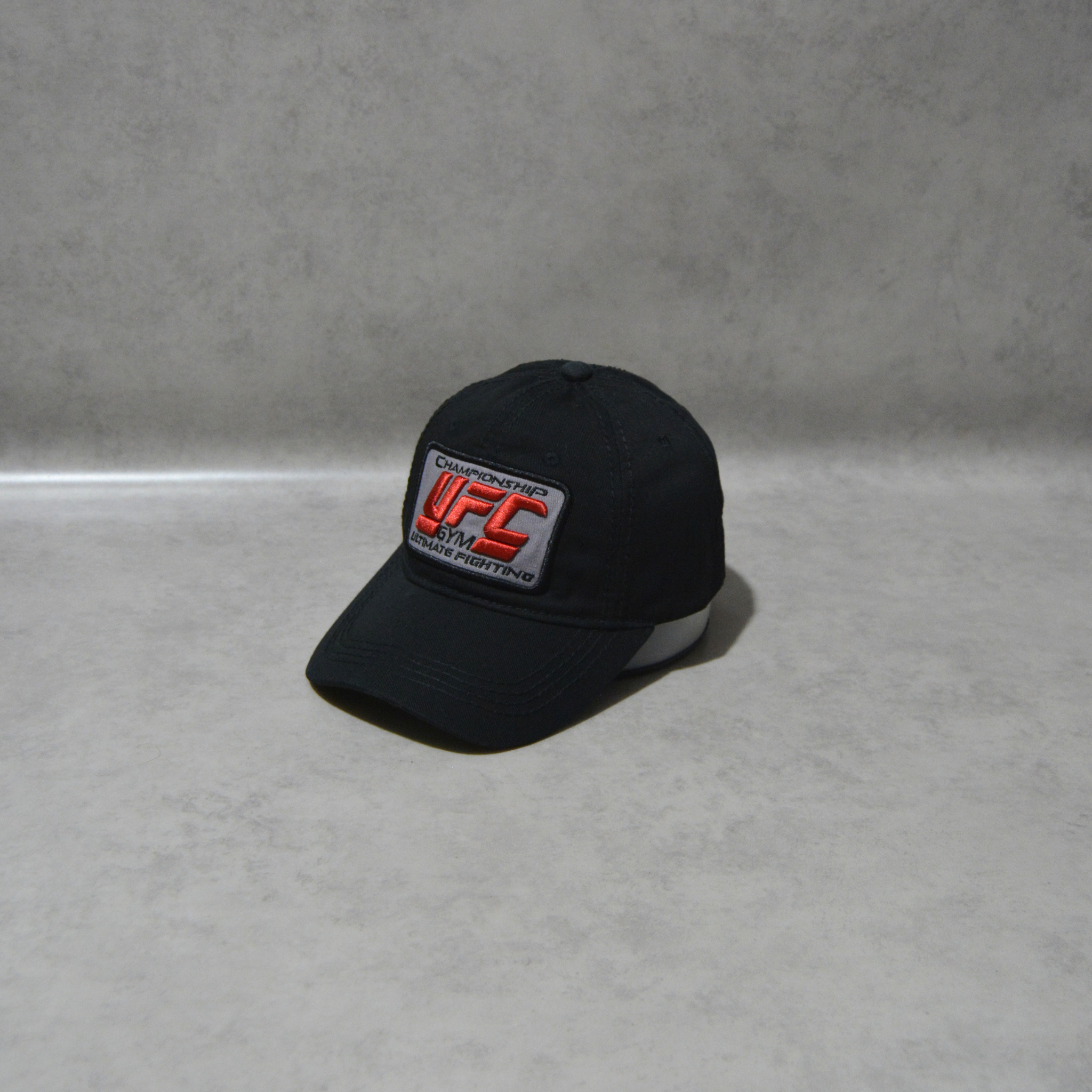 Casquette UFC Officielle – Style et Puissance avec plaque